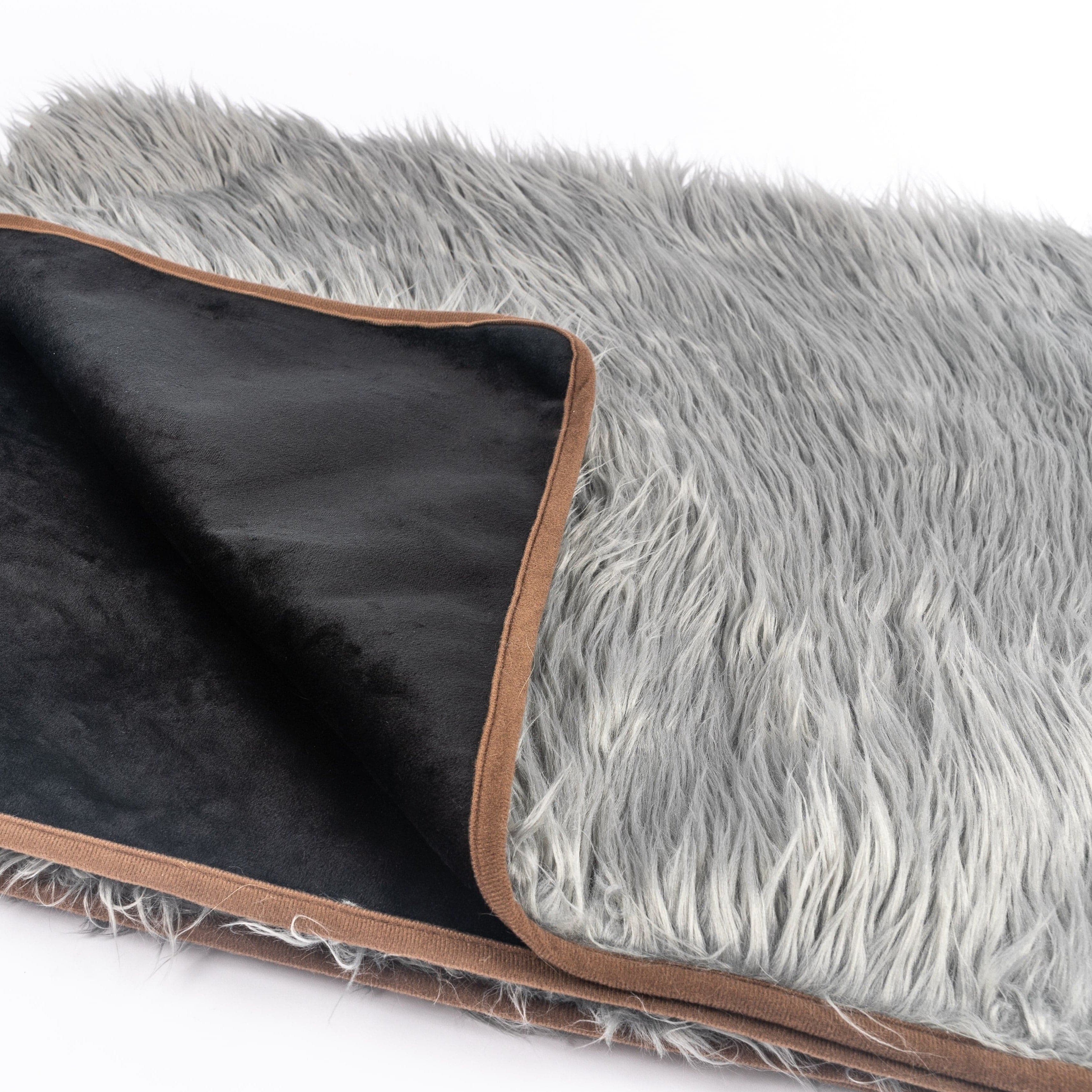 Luxury Dog Blanket Waterproof Throw Blanket for Dogs PupProtector